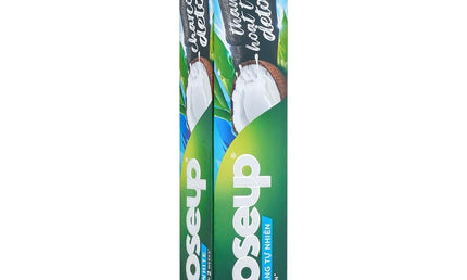Closeup Charcoal Toothpaste