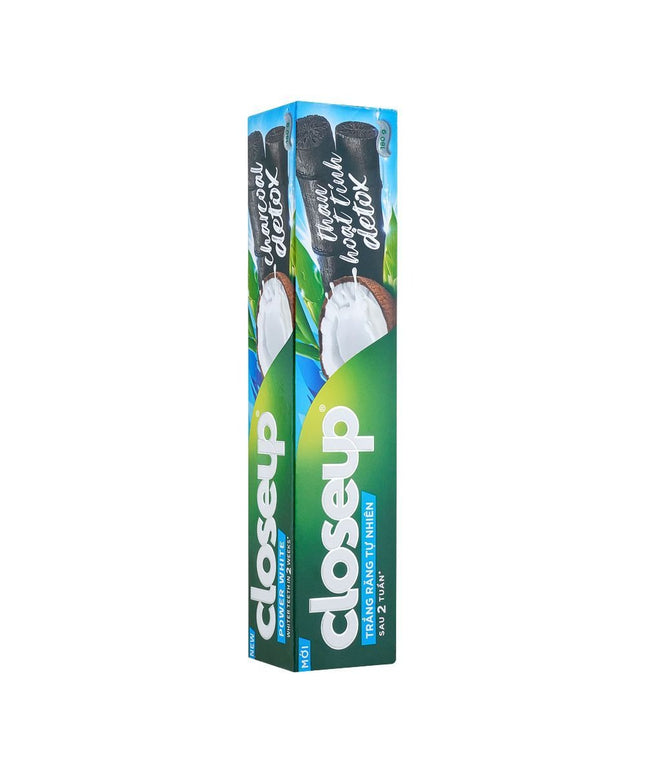Closeup Charcoal Toothpaste